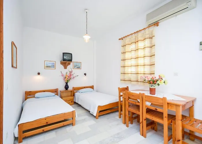 Golden Glyfada * Kastraki (Naxos)